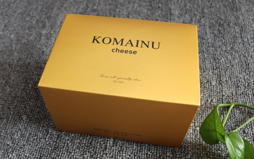 金卡纸UV印刷礼盒